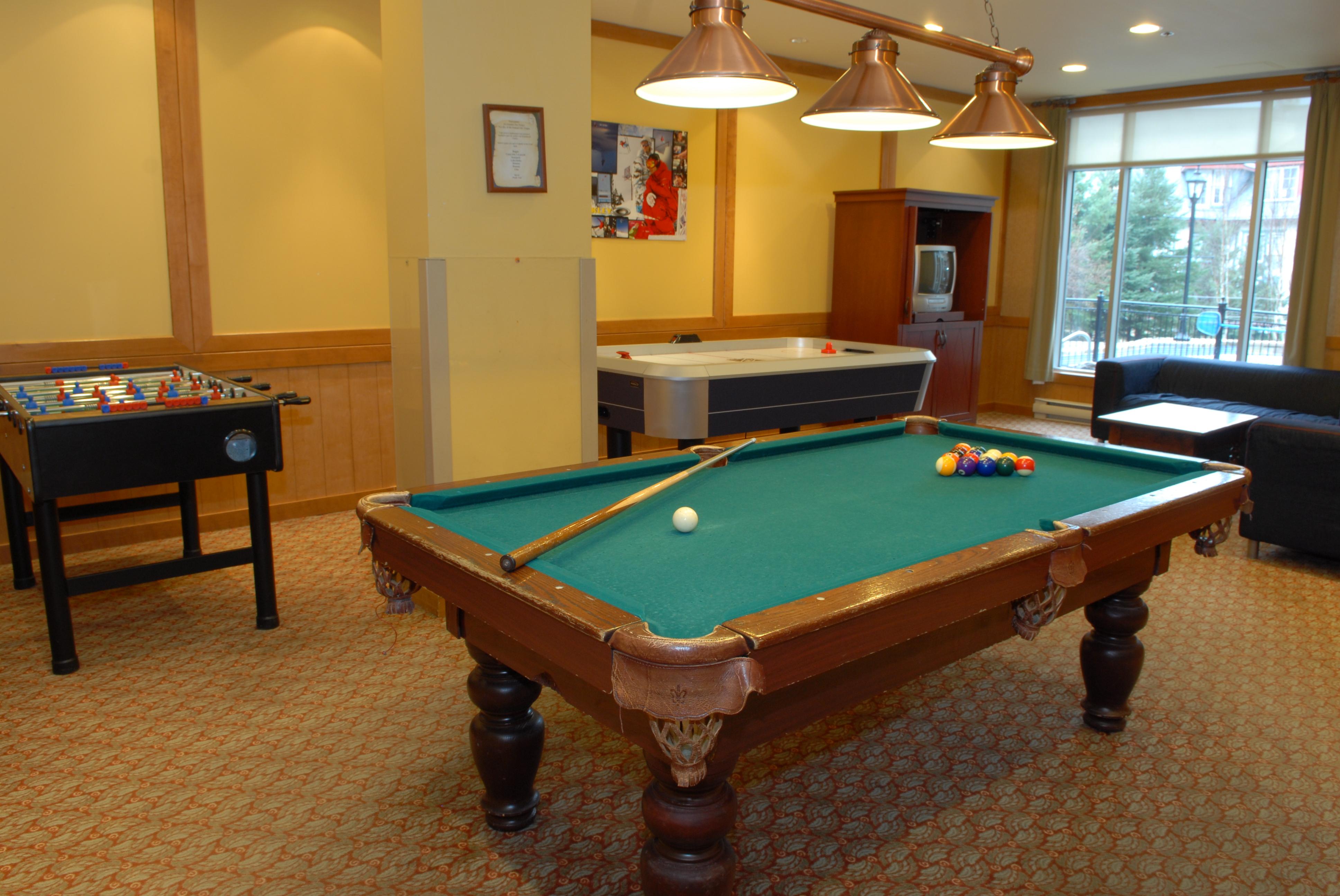 Sommet Des Neiges Hotel Mont-Tremblant Luaran gambar